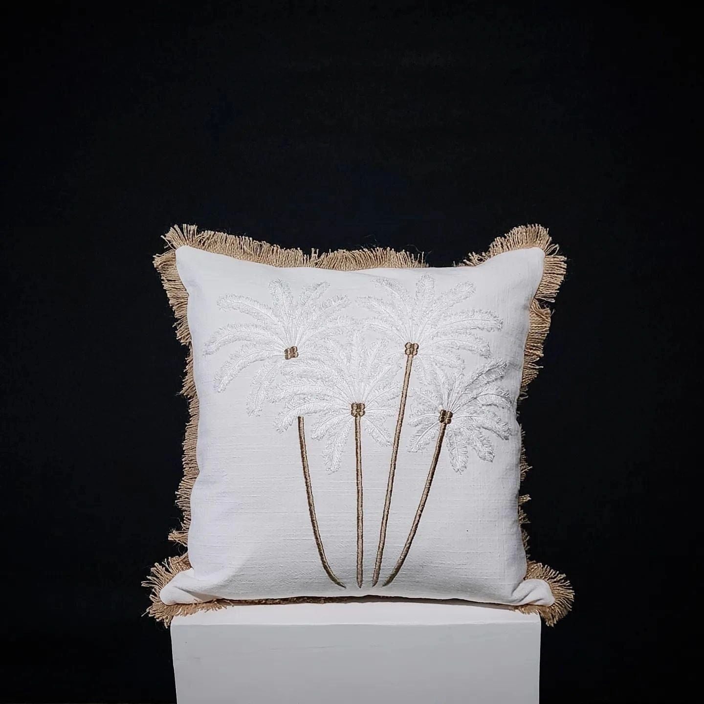 3D Palms on White Raw Linen with Natural Fringe Edging