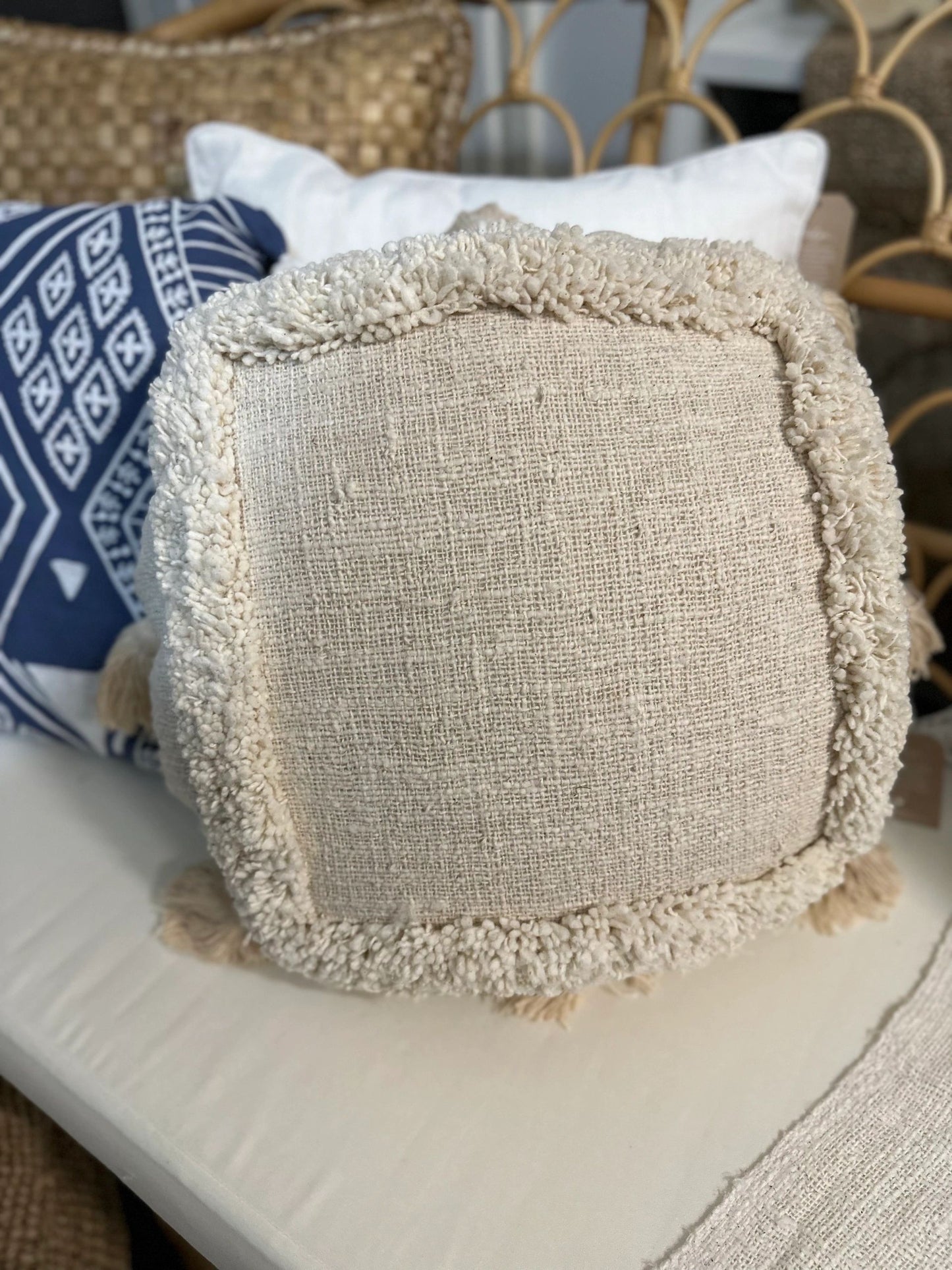 Round Raw Cotton with Tassels and Tuffs Cushion Cover